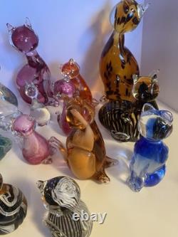13 Vintage Modern Art Glass Cat Figurine Lot. 13 Glass Cats Murano Viking