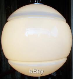 1970 Vintage Big Ball Globe White Italy Chandelier Murano Glass Mid-Century lamp