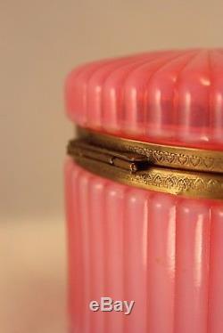 Gorgeous Vintage MURANO 4¼ Ribbed Pink Art Glass Jewelry Casket w Ormolu Mounts