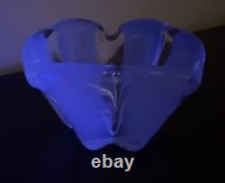 Gorgeous Vintage Murano Alabastro Glass Bowl Glows