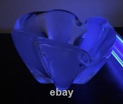 Gorgeous Vintage Murano Alabastro Glass Bowl Glows