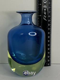 Murano Cenedese Vetri Uranium Yellow Blue Glass 5.5 Vase Beautiful