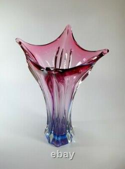 Rare Vintage 1980s Murano Flower Vase Sommerso Glass Uranium/Vaseline Art Piece