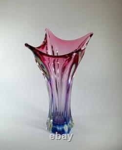 Rare Vintage 1980s Murano Flower Vase Sommerso Glass Uranium/Vaseline Art Piece