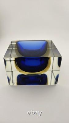 Super Cute Vintage Murano Sommerso Art Glass Ashtray Trinket Dish 3×3×2 Blue