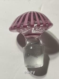 VINTAGE MURANO GLASS PINk SWIRL DECANTER ITALIAN 16 Oz