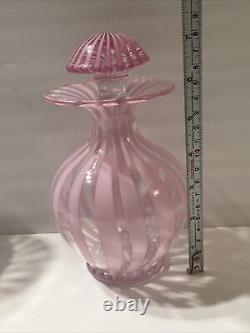 VINTAGE MURANO GLASS PINk SWIRL DECANTER ITALIAN 16 Oz