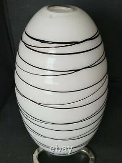 VTG 1970s Rare Carlo Nason Murano White Glass Oval 9½ Vase withBlack Glass Thread