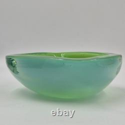 VTG Artisan Bright Green Glass Murano Bowl Dish Pulegoso Sommerso Venini Style