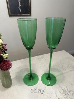 VTG MCM Murano Style Tall 19 Green Centerpiece Flutes Vases Set of 2 Italy