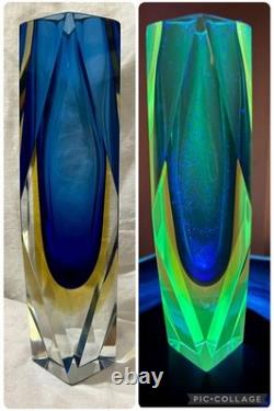 Vintage 10 Murano Mandruzzato Blue/Yellow Sommerso Faceted Glass Vase