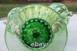 Vintage Murano Art Glass Fan Vase Green & Gold Foil Flecks