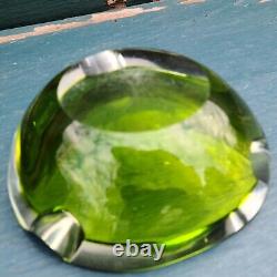 Vintage Murano Art Sommerso Clear Encased Green Hand-Blown Glass Ashtray