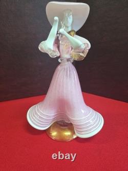 Vintage Murano Glass Figurine Of a Lady Wearing a Wide-Brimmed Hat In Pink