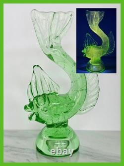 Vintage Murano Glass Green Bullicante Uranium Glass Fish