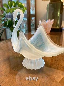 Vintage Murano Glass Swan Bowl 6 x 6 x 4