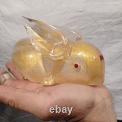 Vintage Murano Italy Gold Flecks Art Glass Bunny Rabbit Figurine With Red Eyes