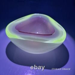 Vintage Murano Sommerso Art Glass Pink Clear Bowl/Ashtray Triangular Mid-Century