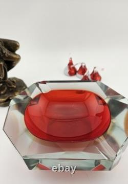 Vintage Murano Sommerso Art Glass Red Faceted 5×4×2 Glowing Beauty Dish Ashtray