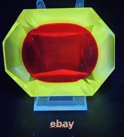 Vintage Murano Sommerso Art Glass Red Faceted 5×4×2 Glowing Beauty Dish Ashtray